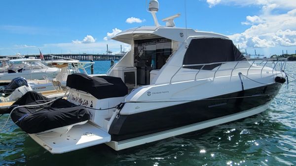 Cruisers Yachts 48 Cantius Low Hours at 327 