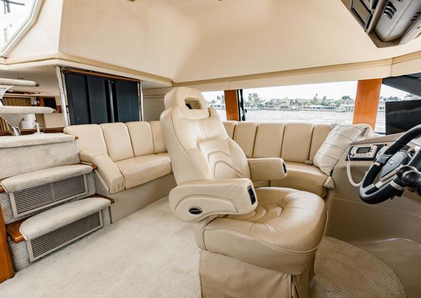 Carver 56 Voyager image