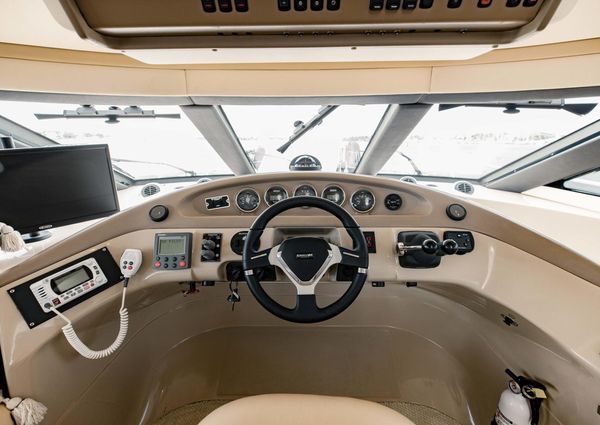 Carver 56 Voyager image