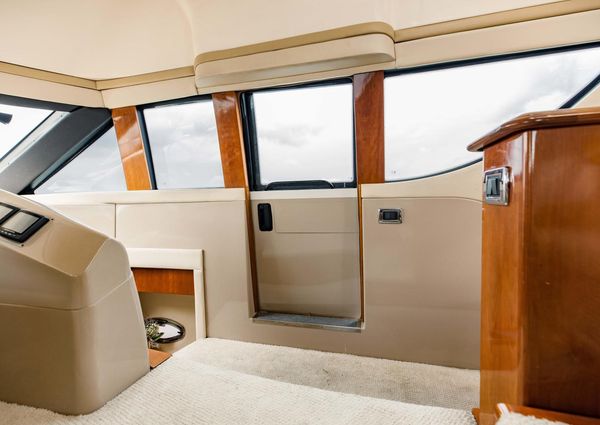 Carver 56 Voyager image