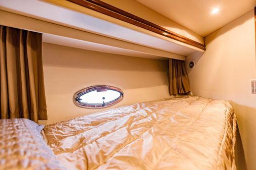 Carver 56 Voyager image