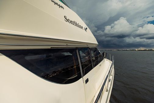 Carver 56 Voyager image