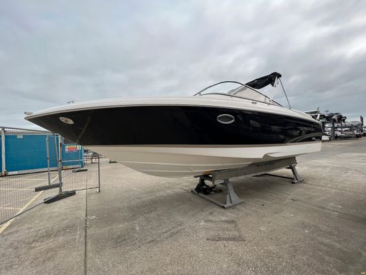 Regal 2700-BOWRIDER - main image