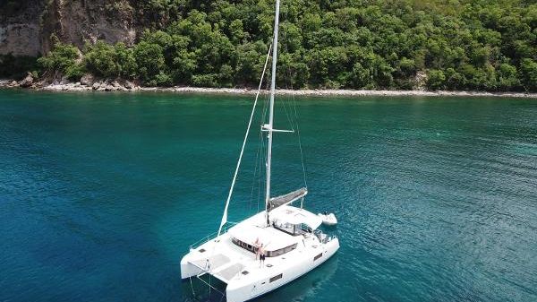 Lagoon 42 