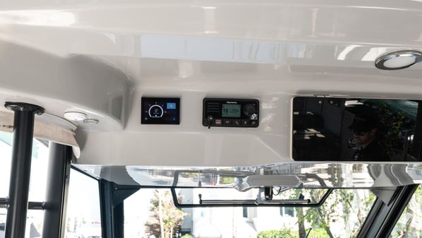 Boston Whaler 420 Outrage image