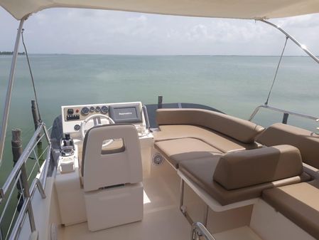 Azimut 40 Flybridge image