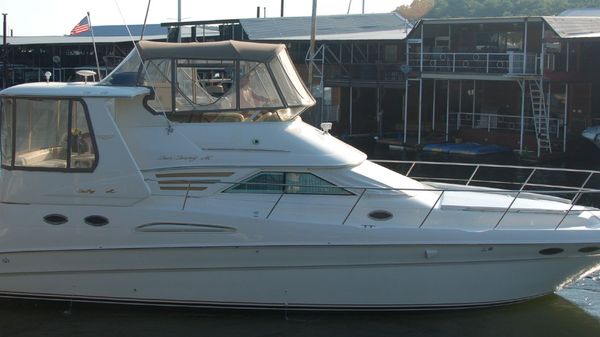Sea Ray 420 Aft Cabin