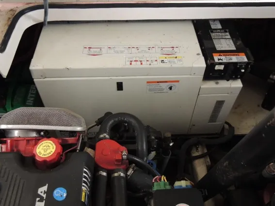 Regal 3350 Sport Cruiser image