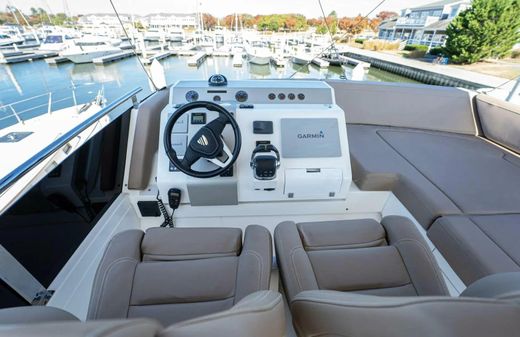 Fairline Squadron 53 image