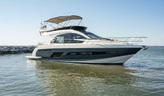 Fairline Squadron 53 image