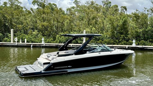 Chaparral 307 SSX Cruiser