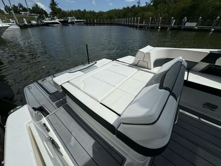 Chaparral 307 SSX Cruiser image