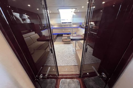 Sea Ray 450 Sundancer image