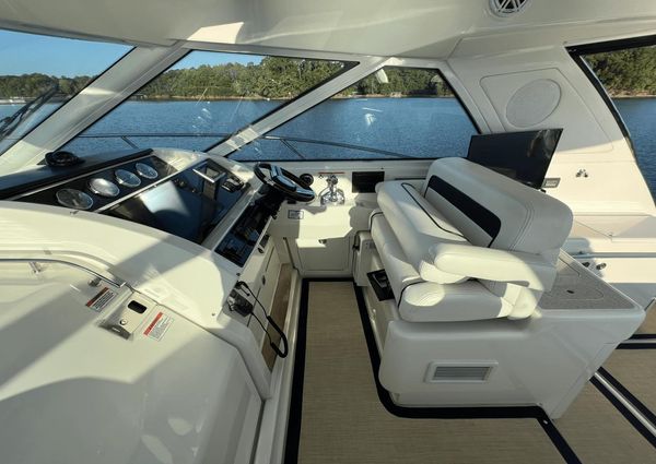 Sea Ray 450 Sundancer image