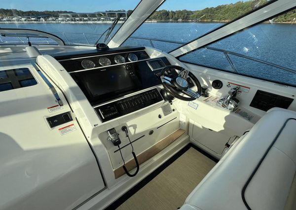 Sea Ray 450 Sundancer image