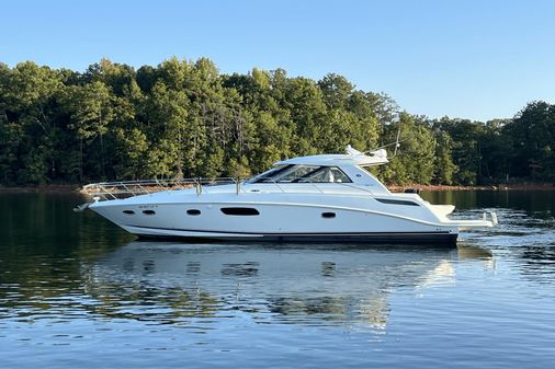 Sea Ray 450 Sundancer image