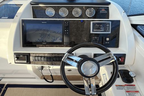 Sea Ray 450 Sundancer image