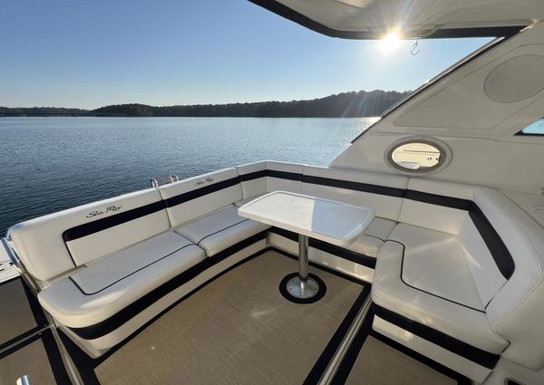 Sea Ray 450 Sundancer image