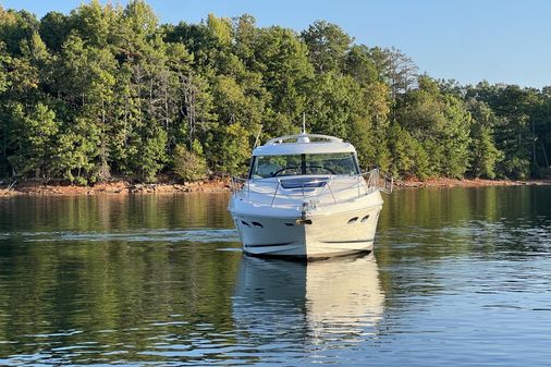 Sea Ray 450 Sundancer image