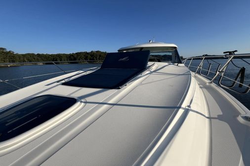 Sea Ray 450 Sundancer image