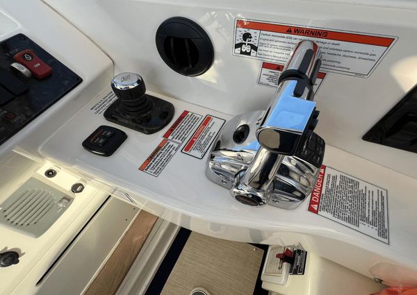 Sea Ray 450 Sundancer image