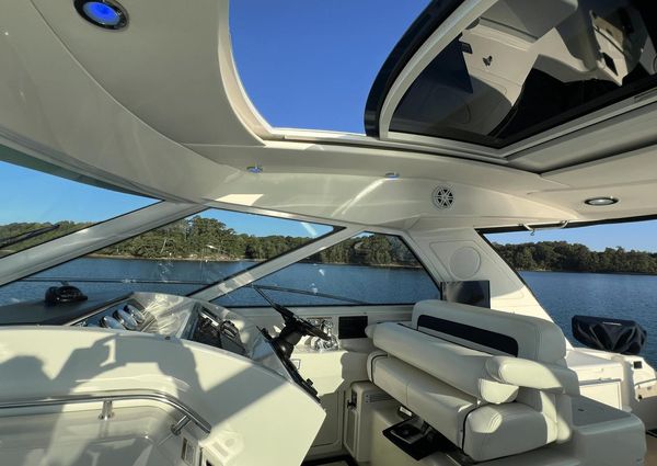 Sea Ray 450 Sundancer image