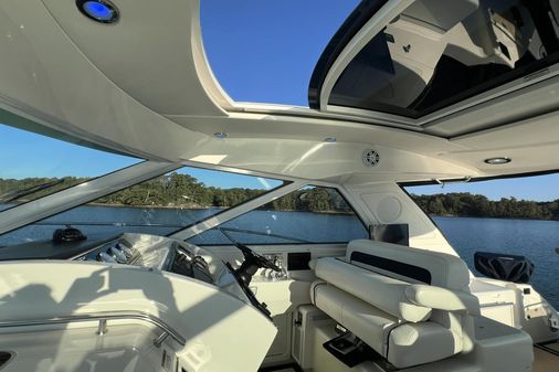 Sea Ray 450 Sundancer image