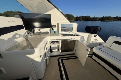 Sea Ray 450 Sundancer image