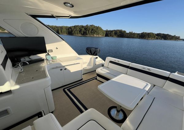 Sea Ray 450 Sundancer image