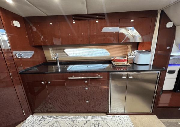 Sea Ray 450 Sundancer image