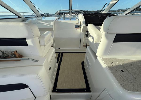 Sea Ray 450 Sundancer image