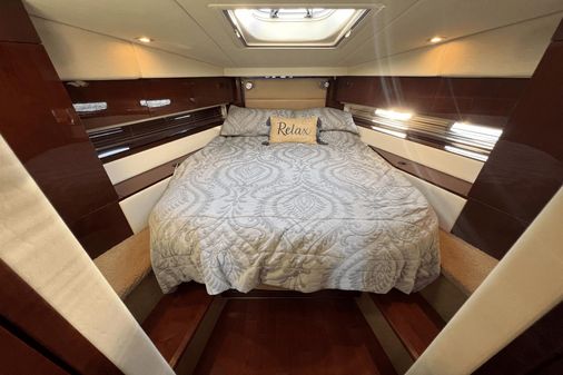 Sea Ray 450 Sundancer image