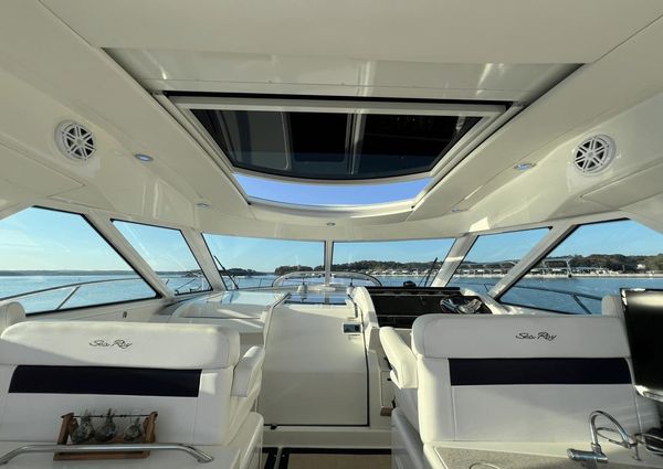 Sea Ray 450 Sundancer image