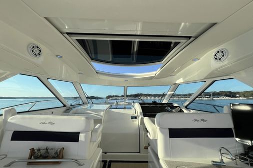 Sea Ray 450 Sundancer image