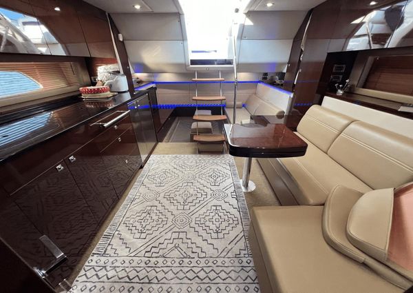 Sea Ray 450 Sundancer image