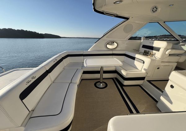 Sea Ray 450 Sundancer image