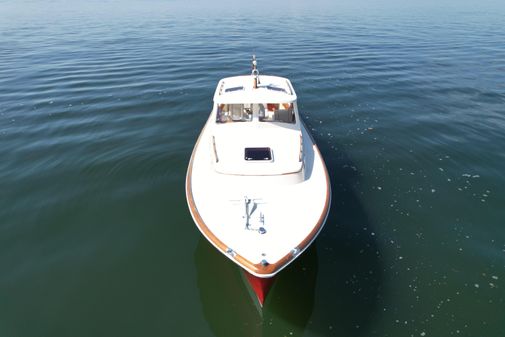 Hinckley 36-PICNIC-BOAT-CLASSIC image