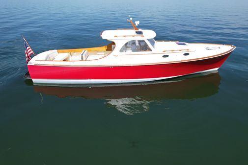 Hinckley 36-PICNIC-BOAT-CLASSIC image