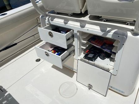 Cobia 261 Center Console image