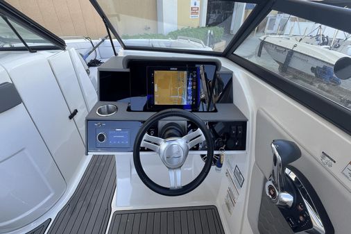 Sea Ray 270 SDX Outboard image