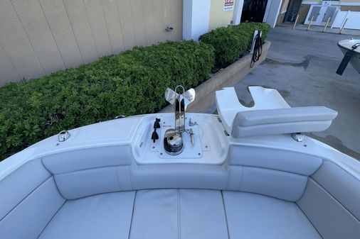 Sea Ray 270 SDX Outboard image