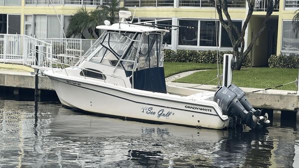 Grady-White Sailfish 282 