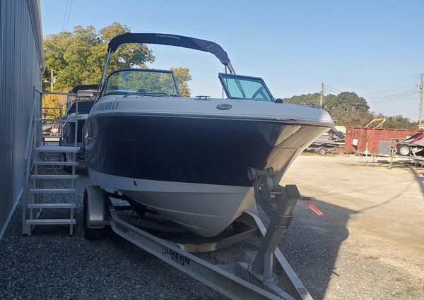 Robalo R227-DUAL-CONSOLE image