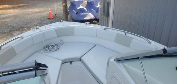 Robalo R227-DUAL-CONSOLE image