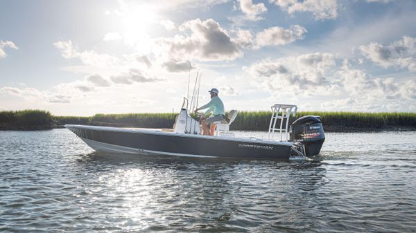 Sportsman Tournament 214 Bay Boat