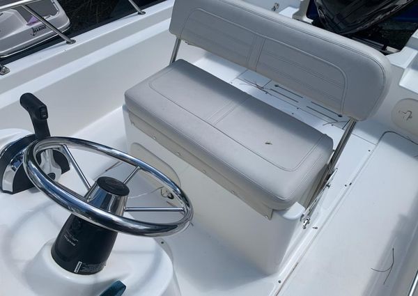 Boston-whaler 170-MONTAUK image