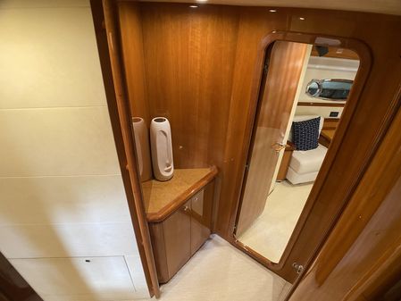 Ferretti Yachts 760 image