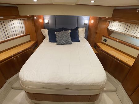 Ferretti Yachts 760 image