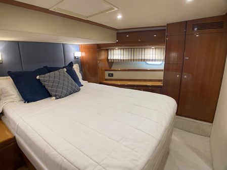 Ferretti Yachts 760 image