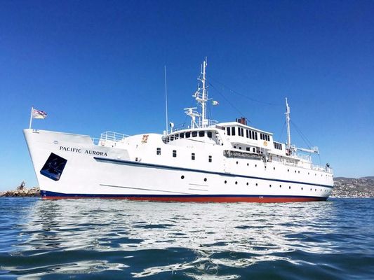 Custom Canadian S&E Superyacht - main image